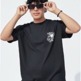 modelo araña delantero_1 Remera oversize Big spyder