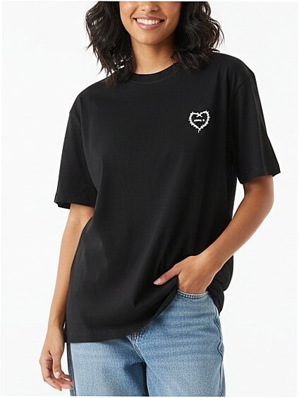 modelo karol g delantero_1 Remera oversize Karol g